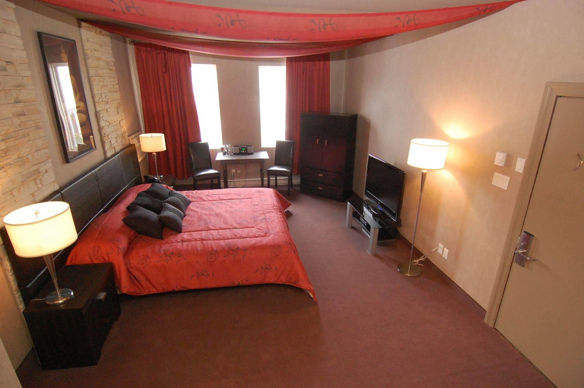 Motel Capri Et Suites Repentigny Ngoại thất bức ảnh